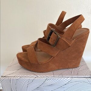 Women's Tan Wedge Sandals